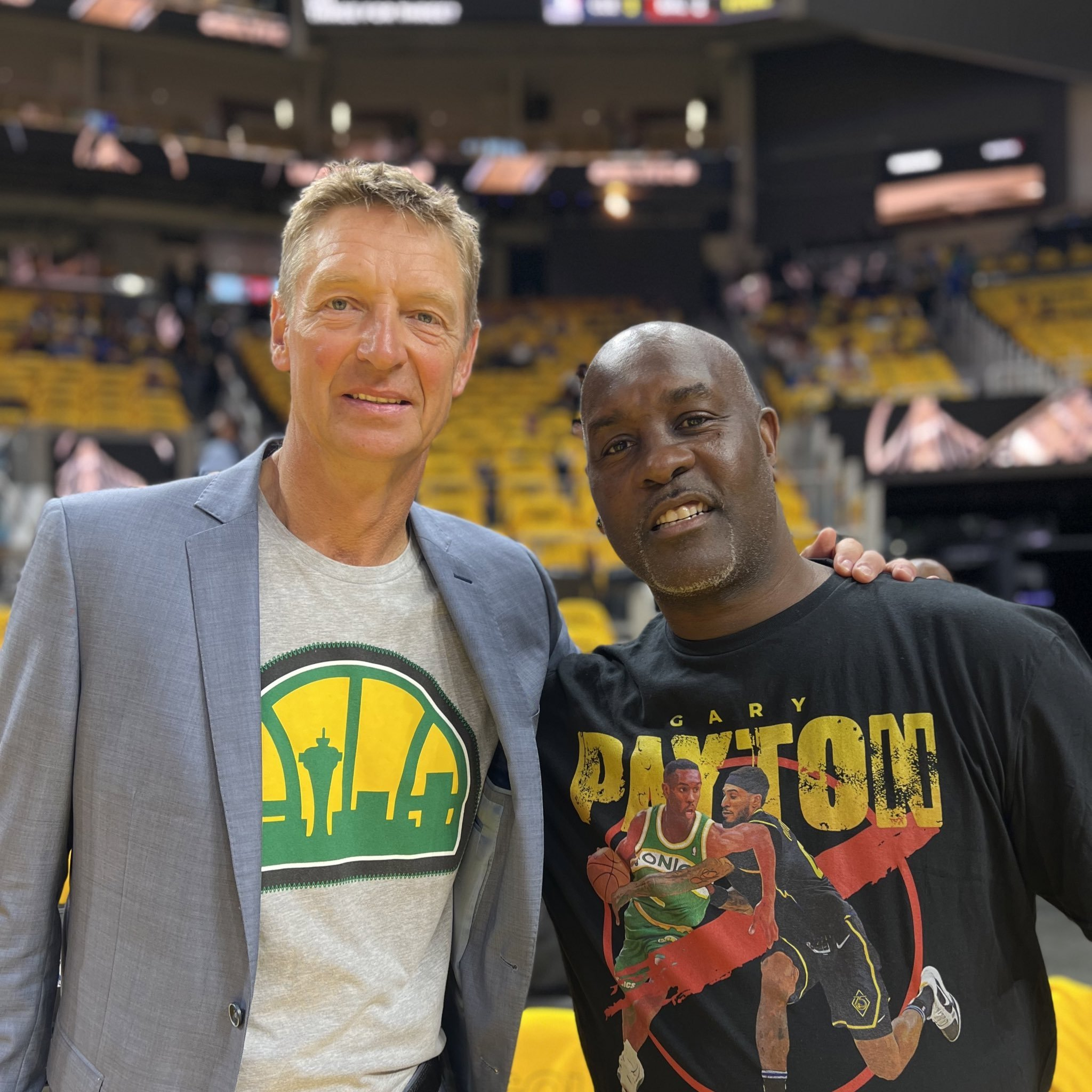 卢:哈登刚来快船时只出手7次 当他打出侵略性我们一度33胜6负