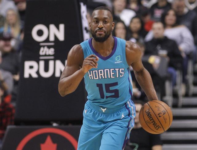 足的发挥空 足的发挥空