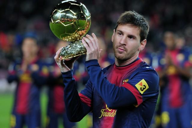 防守反击为 防守反击为